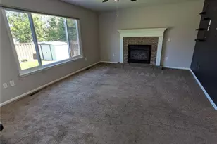 19613 E 39th Ave, Denver, CO 80249 - Photo 6
