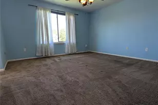19613 E 39th Ave, Denver, CO 80249 - Photo 16
