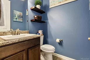 7841 S Queensburg Way, Aurora, CO 80016 - Photo 10