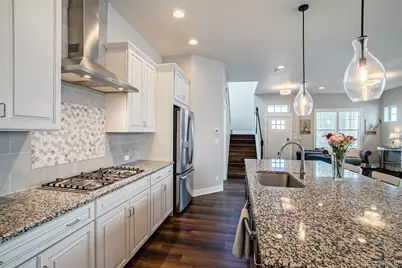 9962 E 60th Avenue, Denver, CO 80238 - Photo 6