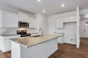 1031 Alpine St, Lochbuie, CO 80603 - Photo 6