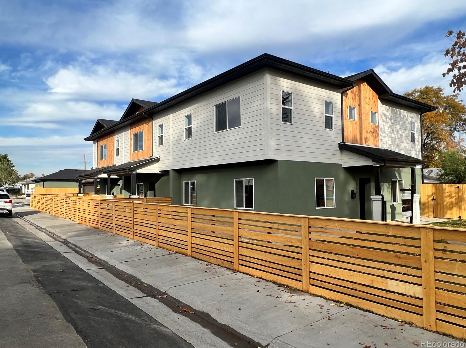 4017 W Ohio Ave, Denver, CO 80219