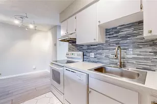 5770 E Warren Ave, Denver, CO 80222 - Photo 12