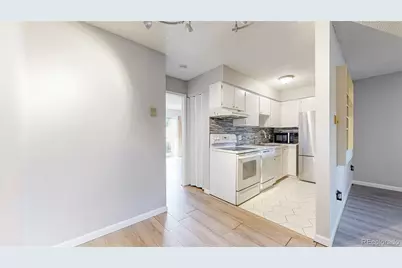 5770 E Warren Avenue #213, Denver, CO 80222 - Photo 10