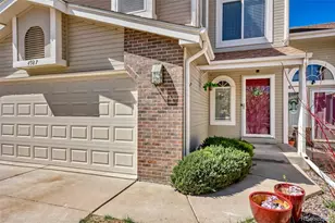 4927 S Eagle Cir, Aurora, CO 80015 - Photo 2