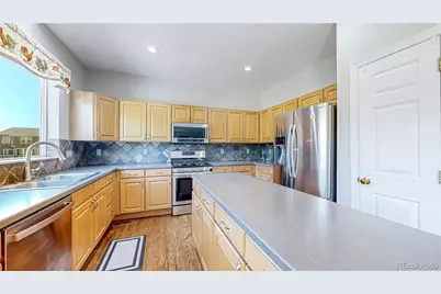 2223 E 100th Place, Thornton, CO 80229 - Photo 8