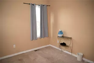 4732 Durham Ct, Denver, CO 80239 - Photo 12