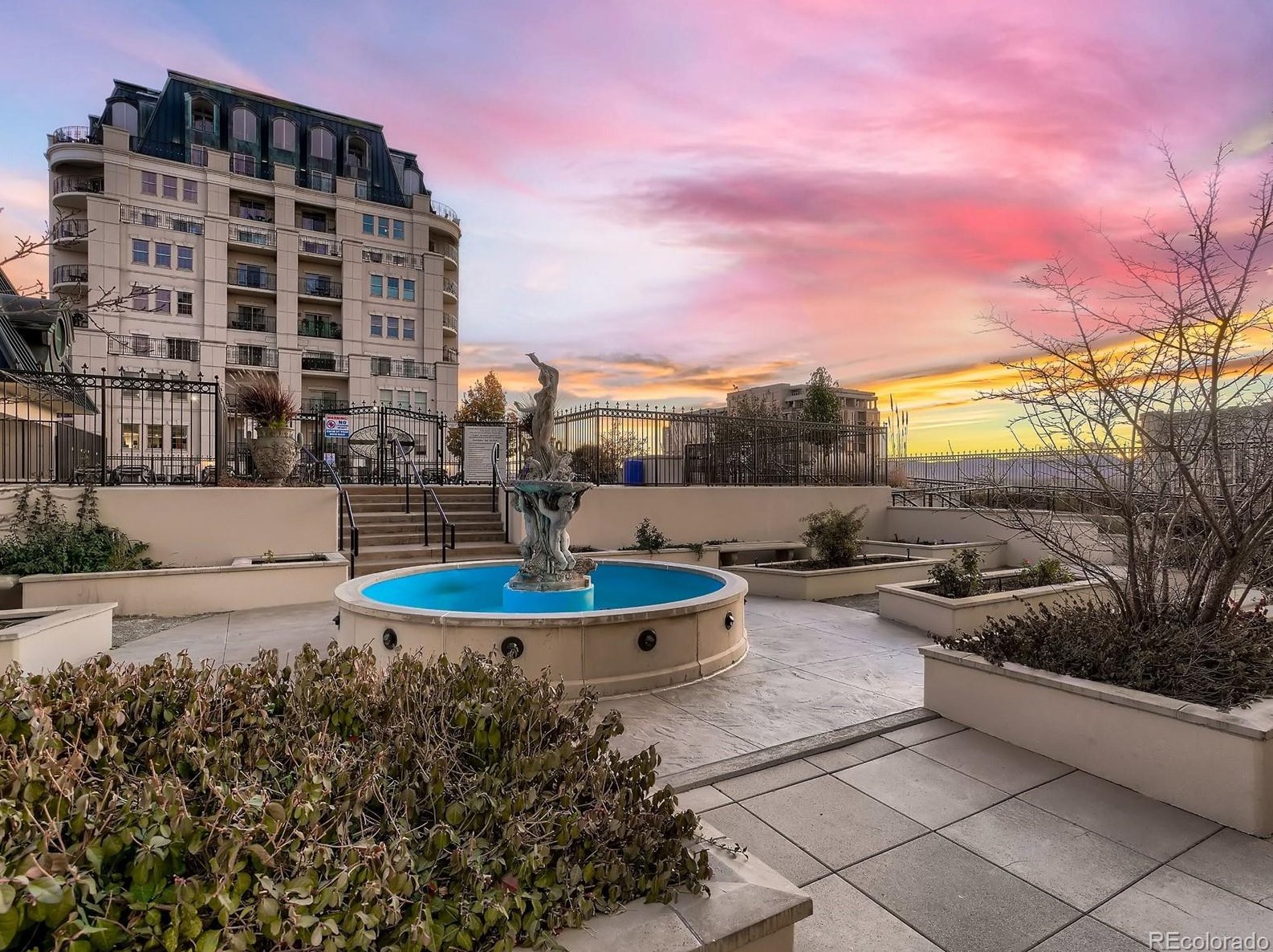 975 Lincoln St, Denver CO  80203-2725 exterior
