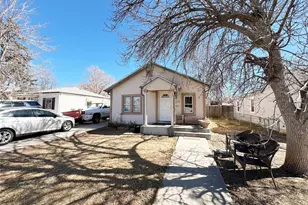 1922 Fulton St, Aurora, CO 80010 - Photo 2