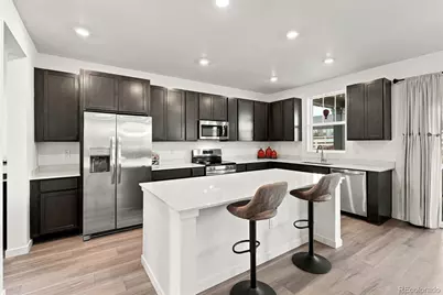 2144 S Fultondale Court, Aurora, CO 80018 - Photo 4