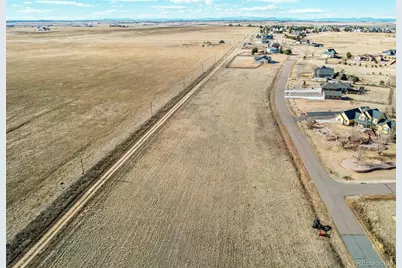 49920 Antelope Drive E, Bennett, CO 80102 - Photo 6