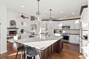 102 Willowleaf Dr, Littleton, CO 80127 - Photo 10