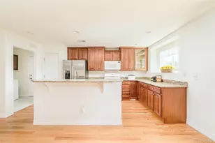 7645 S Addison Way, Aurora, CO 80016 - Photo 8