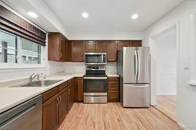 6736 S Poplar Court, Centennial, CO 80112 - Photo 8