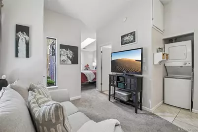 982 S Dearborn Way #18, Aurora, CO 80012 - Photo 6