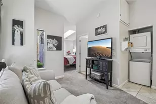 982 S Dearborn Way, Aurora, CO 80012 - Photo 6