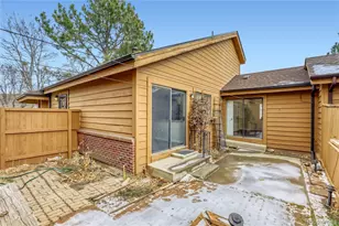 204 S Eagle Cir, Aurora, CO 80012 - Photo 28