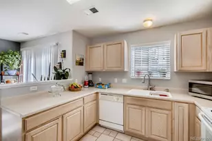 1387 S Danube Ct, Aurora, CO 80017 - Photo 12