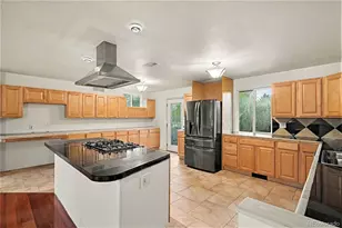 7347 S Spruce St, Centennial, CO 80112 - Photo 2