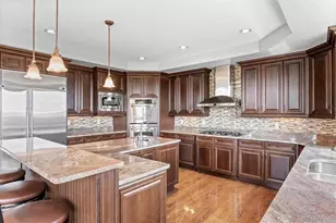 19341 E Davies Pl, Centennial, CO 80016 - Photo 10