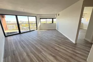 100 Park Ave W, Denver, CO 80205 - Photo 6