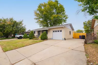 15105 Maxwell Place, Denver, CO 80239 - Photo 4