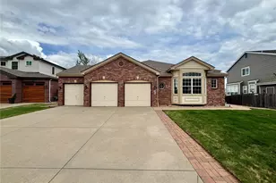 542 Canyon Point Cir, Golden, CO 80403 - Photo 2