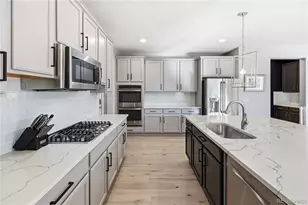 7935 S Grand Baker St, Aurora, CO 80016 - Photo 16