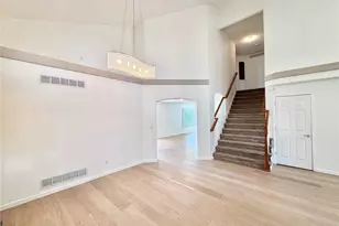 10242 Jill Ave, Littleton, CO 80130 - Photo 4