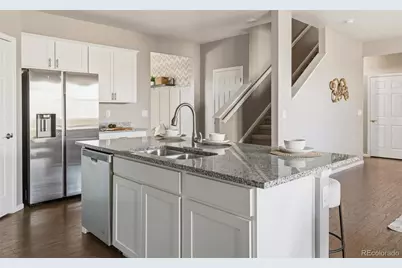 4482 S Ukraine Court, Aurora, CO 80015 - Photo 8