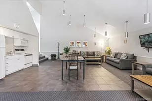 3121 S Tamarac Dr, Denver, CO 80231 - Photo 22