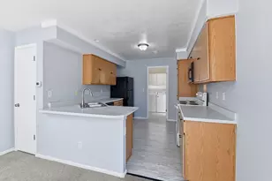 4864 Genoa St, Denver, CO 80249 - Photo 10