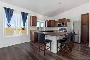 5571 Killarney St, Denver, CO 80249 - Photo 8