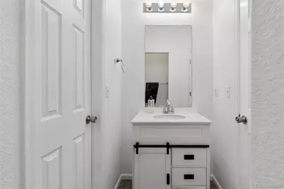 5571 Killarney Street, Denver, CO 80249 - Photo 18