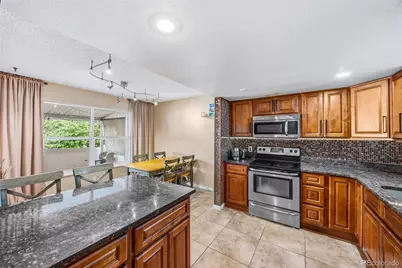 2496 S Vaughn Way #D, Aurora, CO 80014 - Photo 10