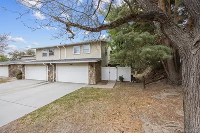 2496 S Vaughn Way #D, Aurora, CO 80014 - Photo 2