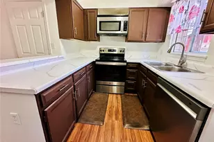1650 S Ivory Cir, Aurora, CO 80017 - Photo 10