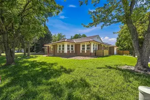 205 S Tucson Cir, Aurora, CO 80012 - Photo 2