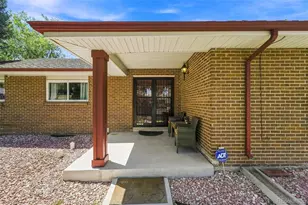 205 S Tucson Cir, Aurora, CO 80012 - Photo 4