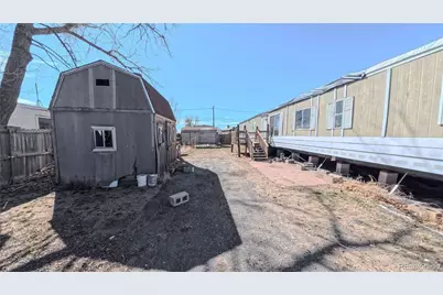 60 Royal M H Park, Byers, CO 80103 - Photo 4