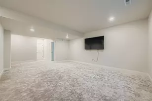 3391 N Haleyville Ct, Aurora, CO 80019 - Photo 32