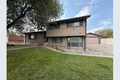 945 Dearborn Street, Aurora, CO 80011 - Photo 2
