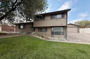 945 Dearborn St, Aurora, CO 80011 - Photo 2