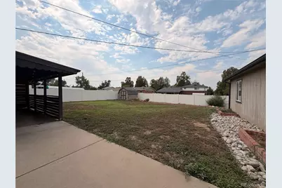 945 Dearborn Street, Aurora, CO 80011 - Photo 28