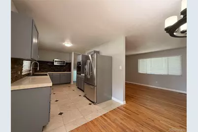 945 Dearborn Street, Aurora, CO 80011 - Photo 8