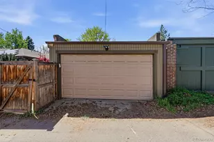 2326 Clermont St, Denver, CO 80207 - Photo 34