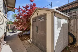 2326 Clermont St, Denver, CO 80207 - Photo 32