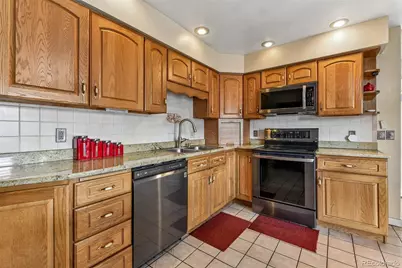 5065 Uvalda Street, Denver, CO 80239 - Photo 8