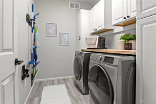 261 S Titus St, Aurora, CO 80018 - Photo 18