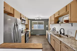 2682 Meadowbrook Dr, Denver, CO 80221 - Photo 8